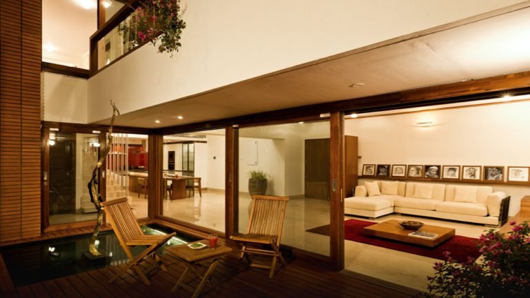Total Environment - The Magic Faraway Tree Apartment in Bangalore- Deck with water feature