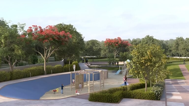 Sobha Lake Gardens Apartment in Bangalore Swimming Pool