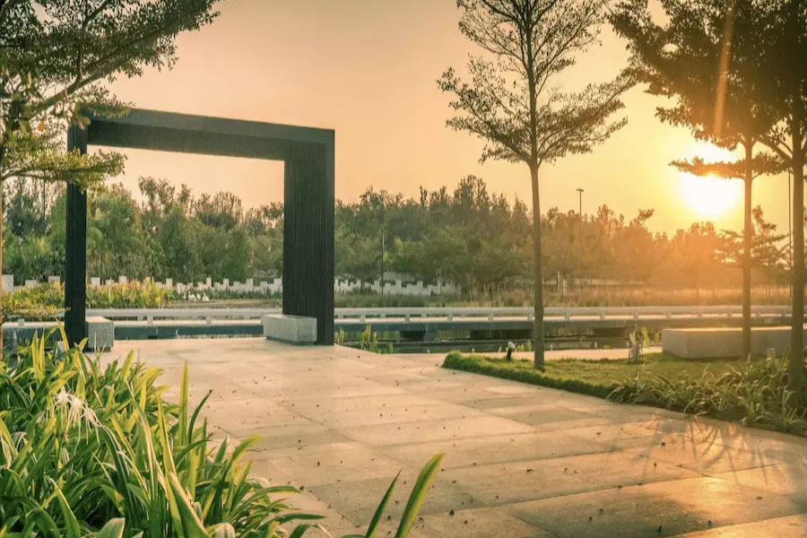 Embassy-Springs-Sunrise