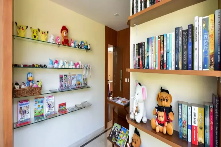HM Grandeur Apartment in Bangalore Kids-Room