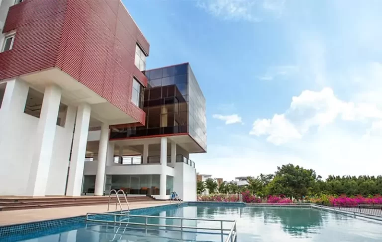 Sterling Villa Grande villa in Bangalore -Pool-Area