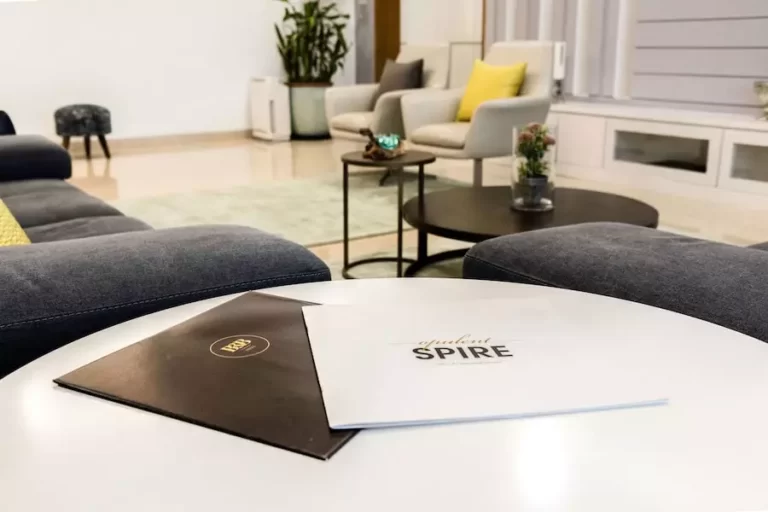 B&B Opulent Spire Apartment in Bangalore Lounge-Area