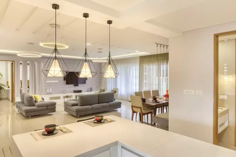 B&B Opulent Spire Apartment in Bangalore Luxurious-Hall