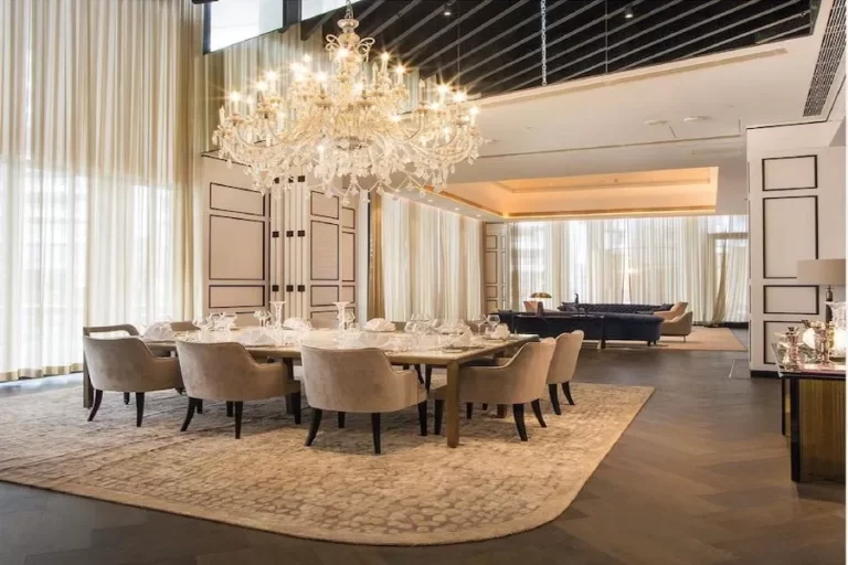 Dlf-The-Camellias-Dining-Area
