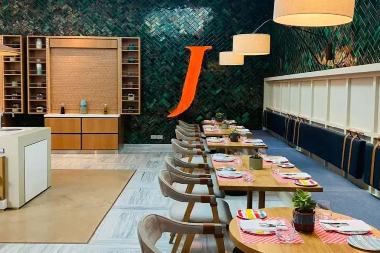 Dlf-The-Camellias-Juice-Bar