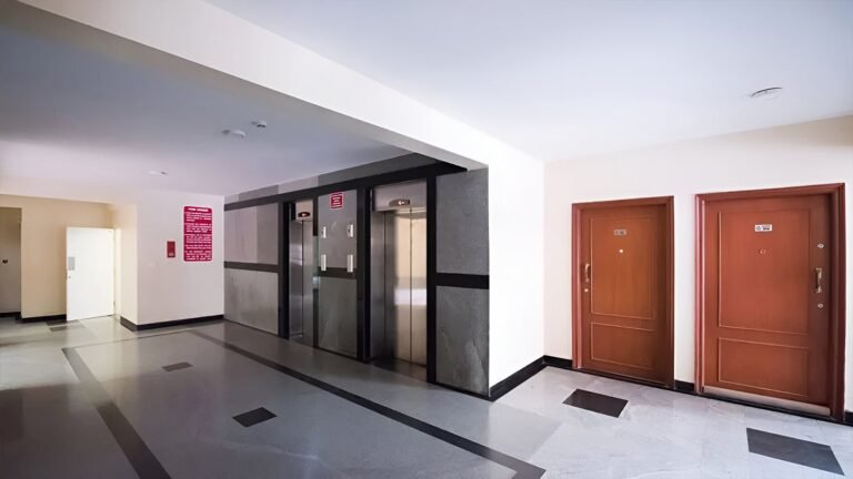 HM Indigo Apartment in JP Nagar Bangalore coridor