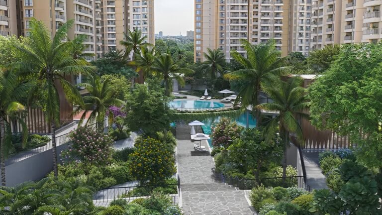 Prestige Southern Star Apartment in Akshayanagr, Bannerghatta Road Bangalore Swimming pool