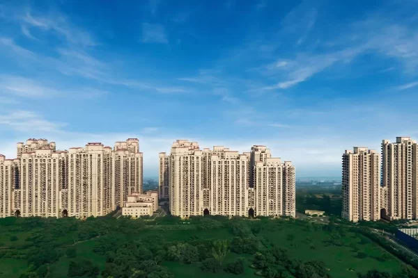 Dlf-Capital-Greens-Banner
